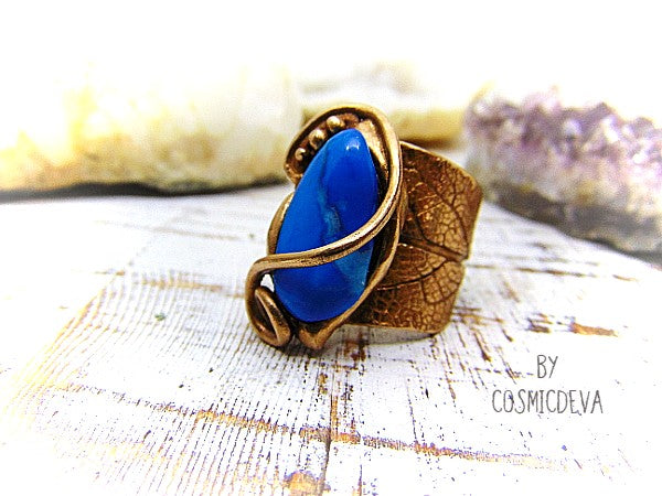 Sage Leaf Ring, Blue Crazy Lace Agate, Gold Bronze Ring, SIZE US 12 Ring, Hand made wide band ring with gold bronze and a sage leaf imprint featuring a beautiful turquoise blue agate gemstone setting as a focal point. - CosmicDeva