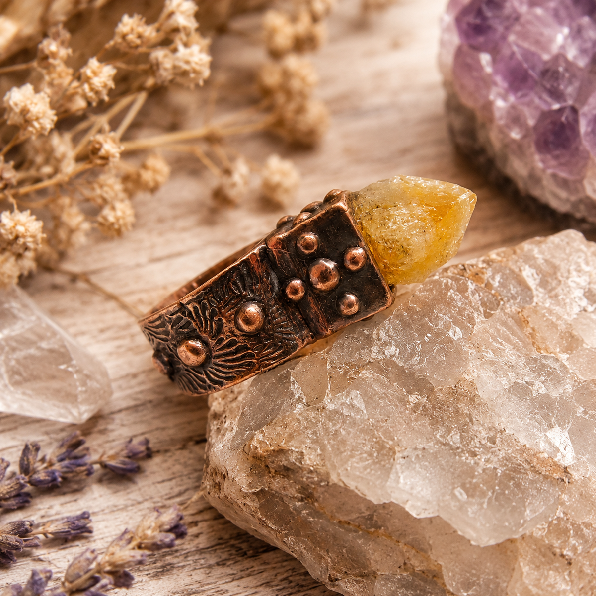 One-of-a-kind raw Citrine copper ring with a golden crystal point. Handmade medieval boho statement ring and November birthstone gift, size 6.5–6.75.