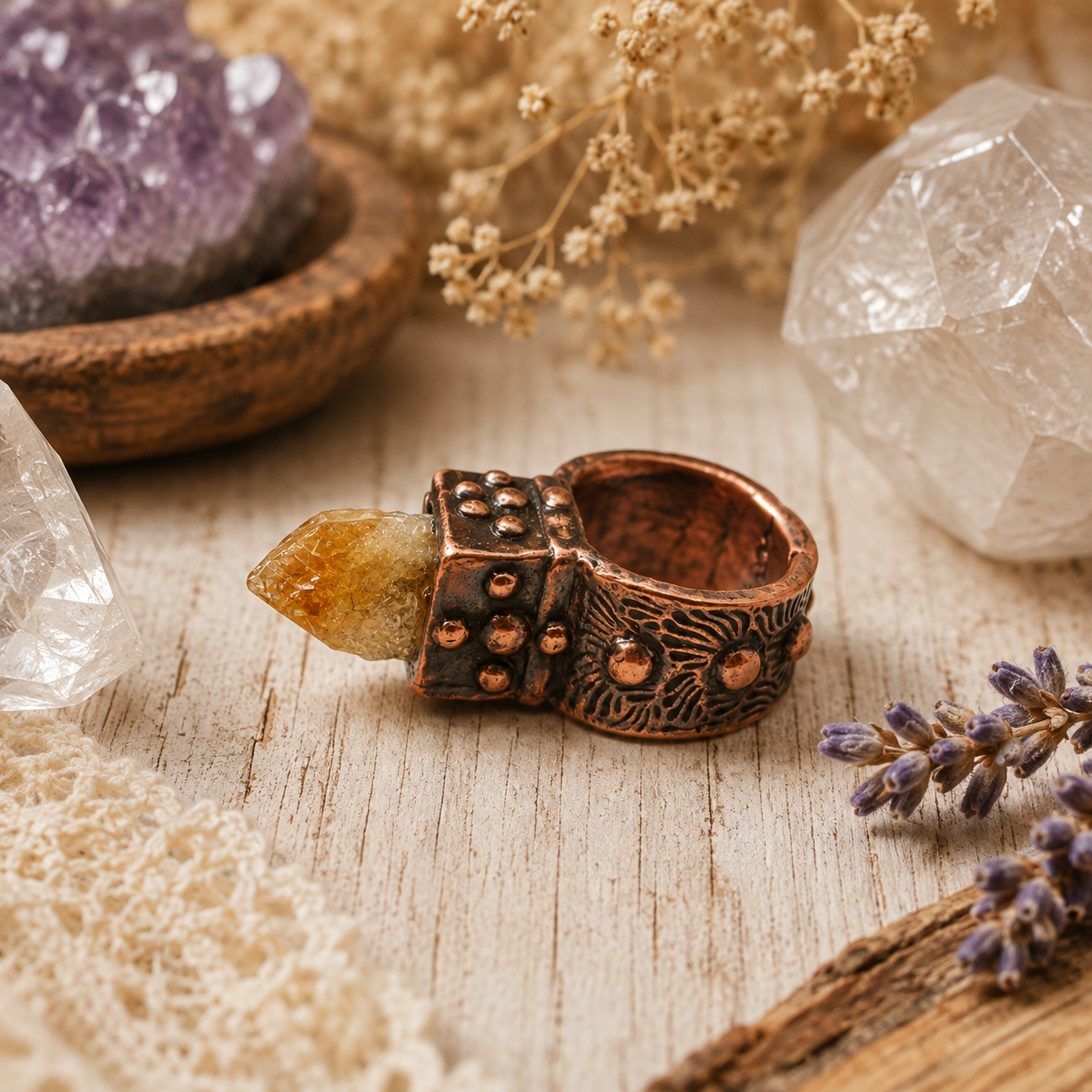 One-of-a-kind raw Citrine copper ring with a golden crystal point. Handmade medieval boho statement ring and November birthstone gift, size 6.5–6.75.