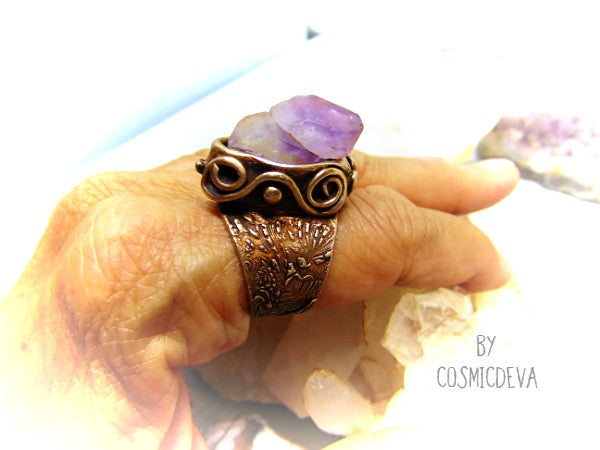 Raw Amethyst Ring , Purple Crystal Statement Gold Bronze Wide Band Ring SIZE US 8 Ring. Amazing raw skeletal purple amethyst statement ring. The wide band ring itself is hand formed out of solid gold bronze. Amethyst is the birthstone of February. - CosmicDeva