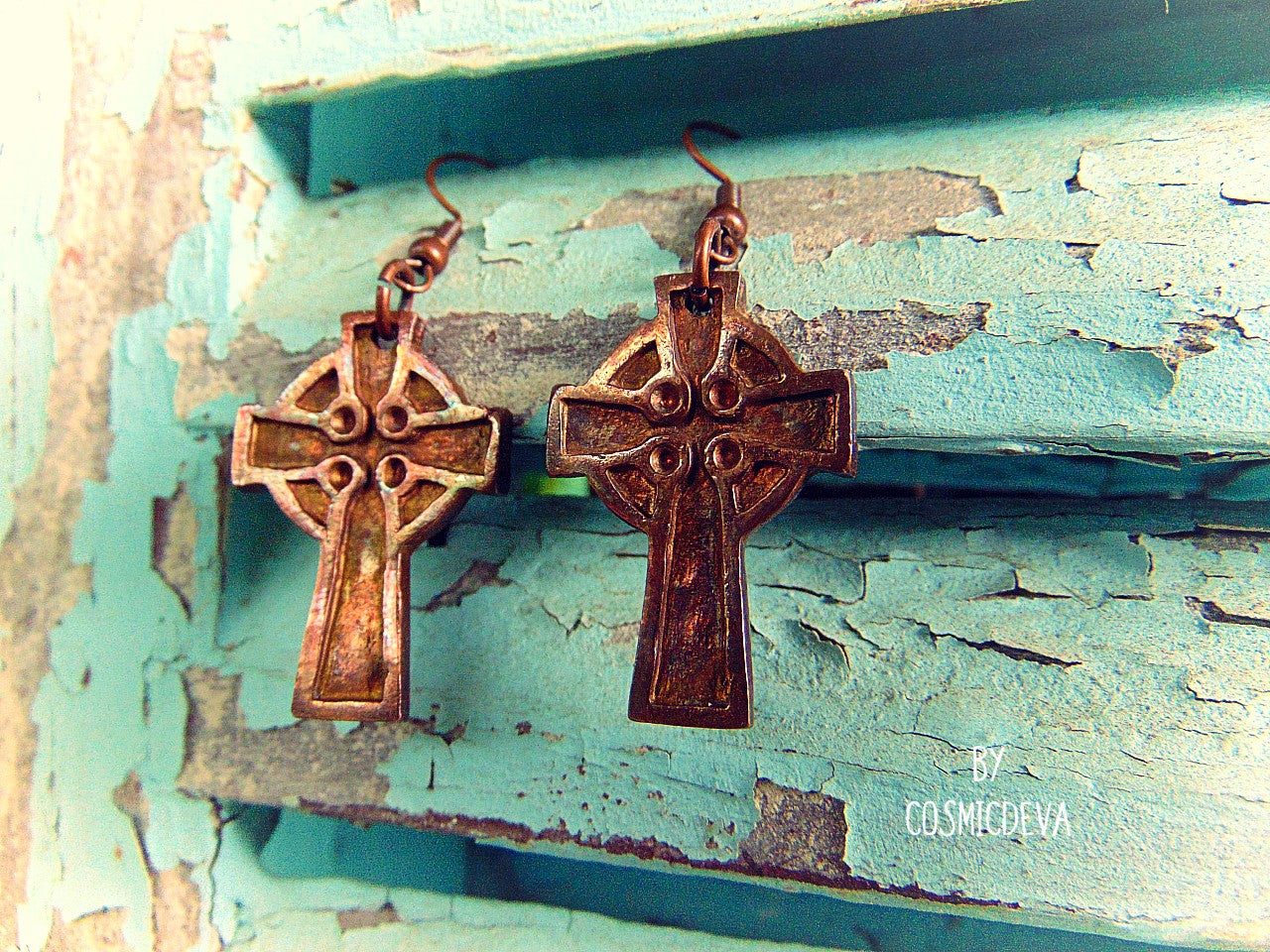 Rustic Celtic Cross Copper Earrings,These handmade rustic Celtic Cross earrings are made of solid copper. To give it an vintage look these Irish Celtic copper earrings have been oxidized. - CosmicDeva